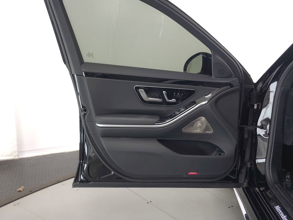 Certified 2023 Mercedes-Benz S 500 4MATIC image 5
