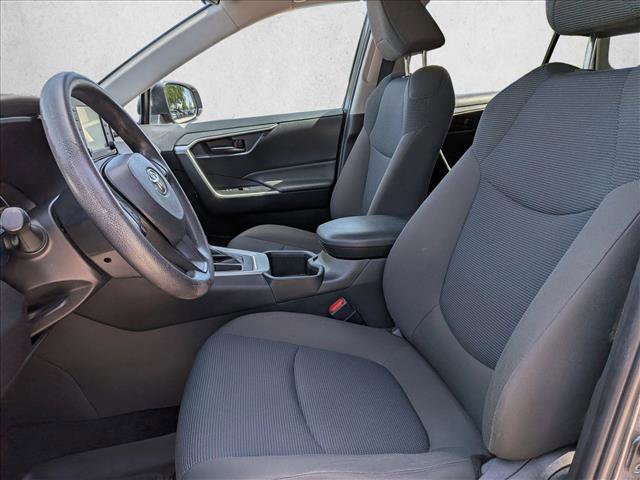 Used 2022 Toyota RAV4 LE FWD image 11