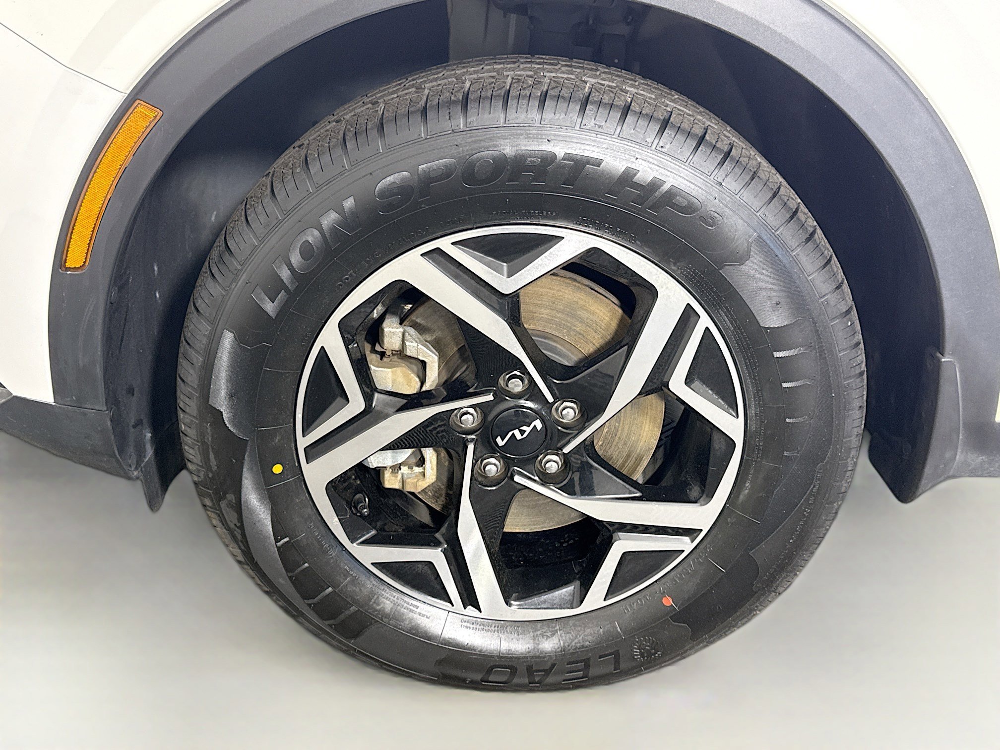 Used 2023 Kia Sportage LX image 37