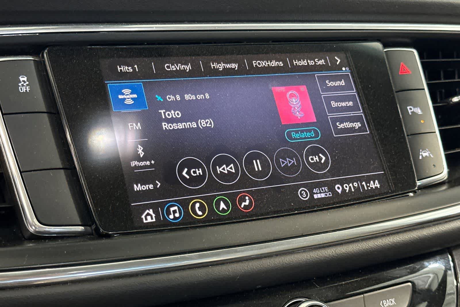 Used 2020 Buick Enclave Premium w/ Sun and Sites Package FWD image 21