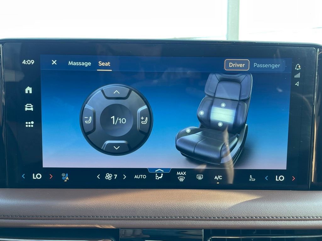 Used 2025 Lincoln Aviator Reserve w/ Equipment Group 201A AWD/4WD image 13