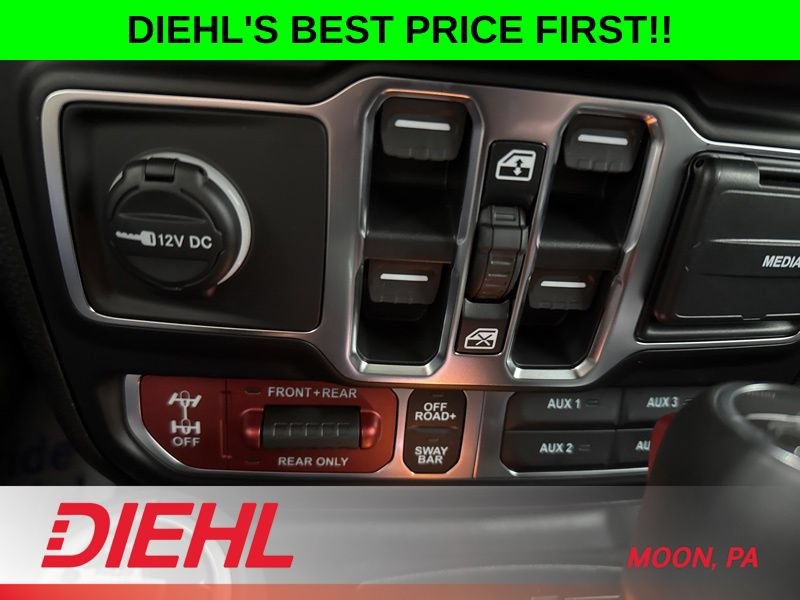 New 2026 Jeep Gladiator Rubicon w/ Steel Power Dome Hood Package AWD/4WD image 31