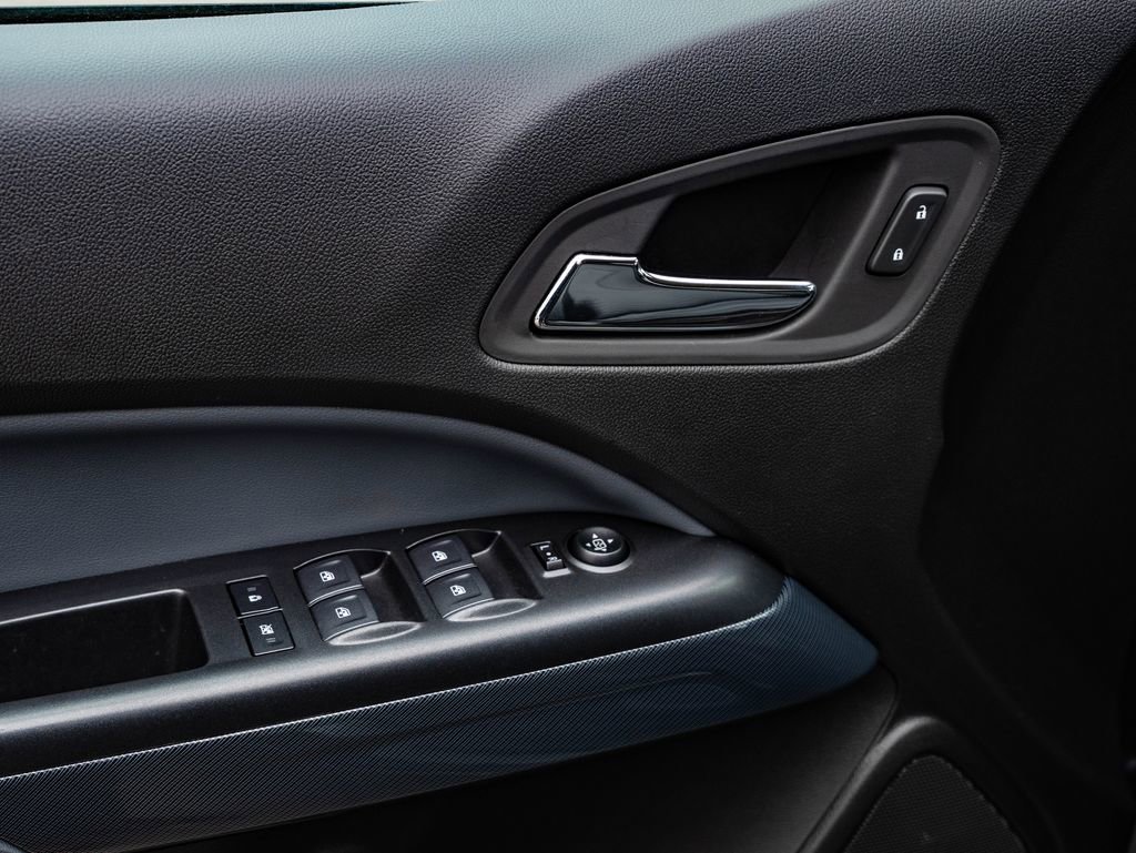 Used 2019 Chevrolet Colorado Z71 RWD image 25