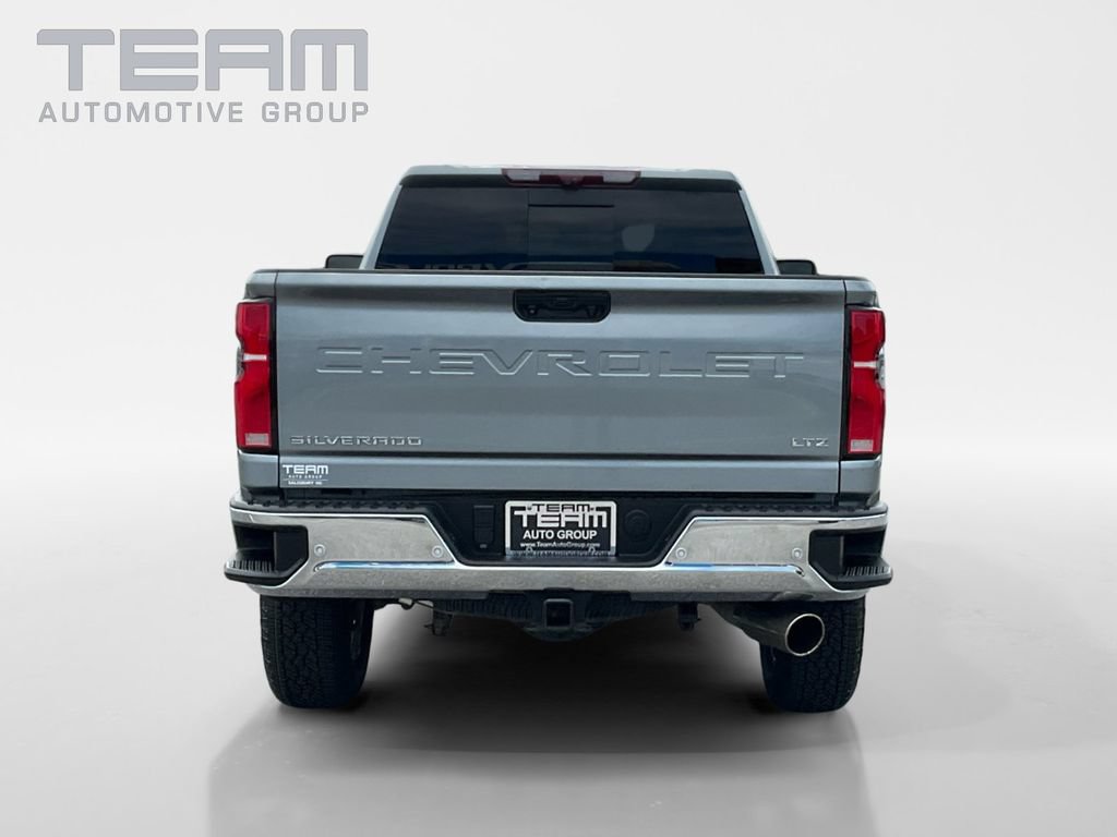 Used 2024 Chevrolet Silverado 2500 LTZ w/ LTZ Premium Package AWD/4WD image 6