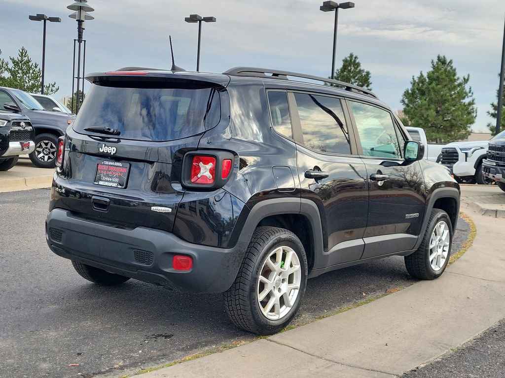 Used 2020 Jeep Renegade Latitude w/ Cold Weather Group image 5