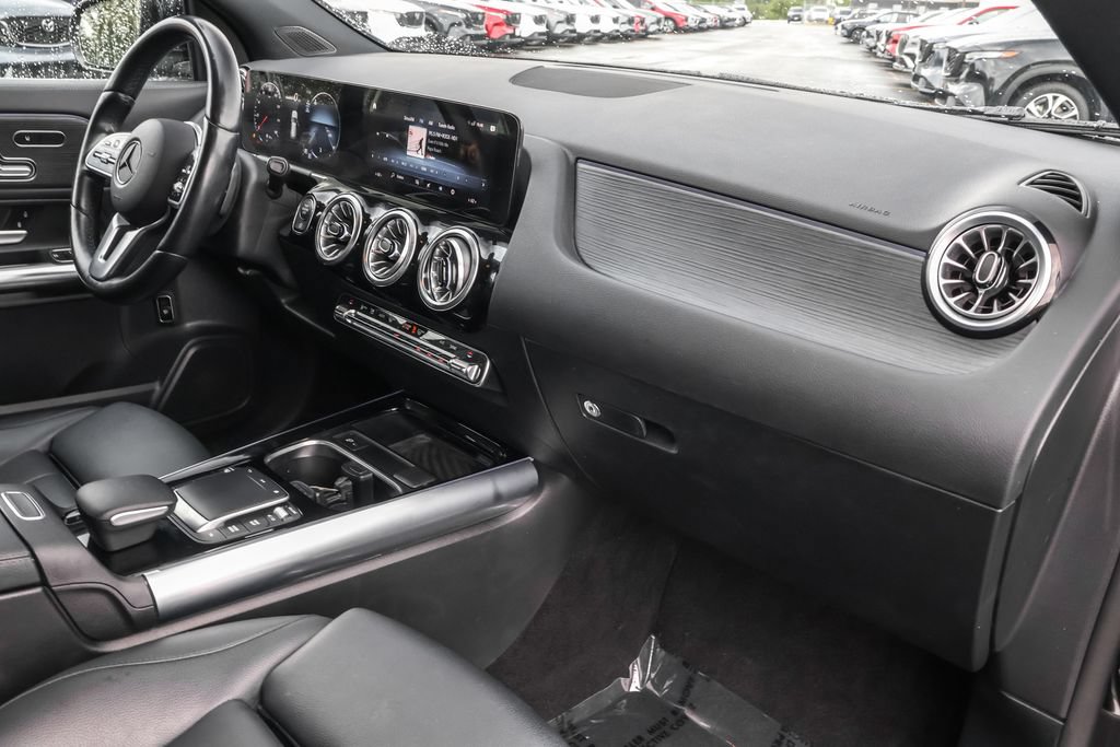 Used 2023 Mercedes-Benz GLA 250 4MATIC image 31