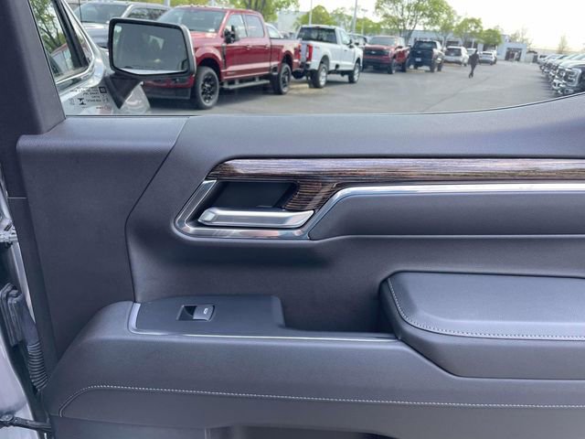 Used 2024 GMC Sierra 1500 SLE w/ Preferred Package image 25