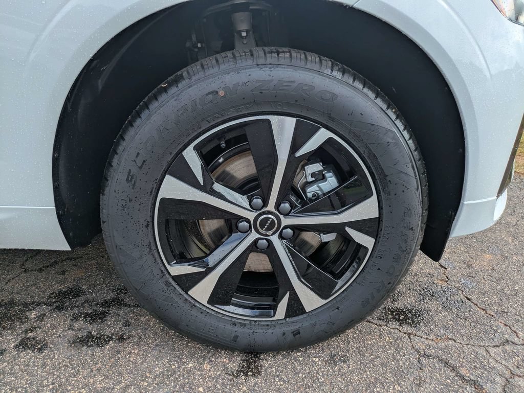 New 2026 Volvo XC60 B5 Core AWD/4WD image 11