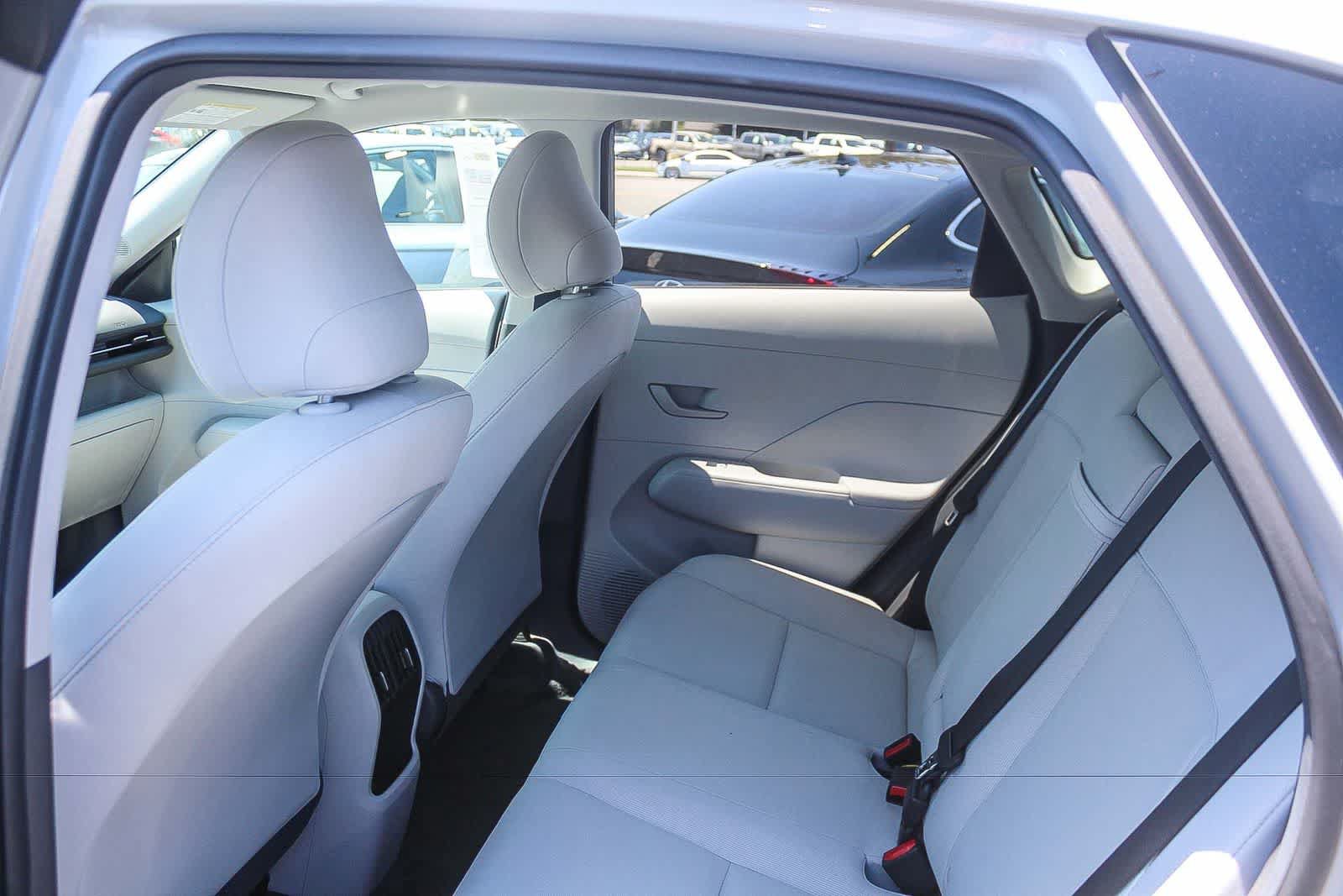 Certified 2024 Hyundai Kona SEL FWD image 23