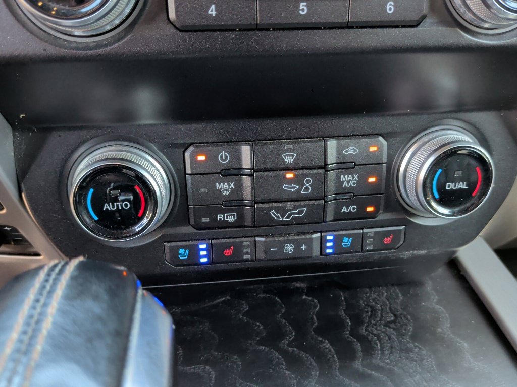 Used 2019 Ford F150 Platinum w/ Equipment Group 701A Luxury RWD image 36
