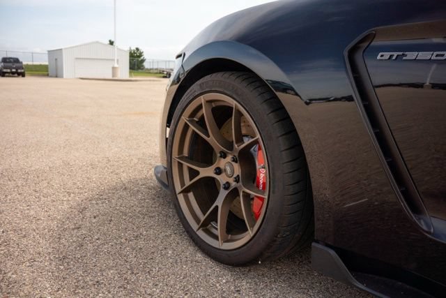 Used 2016 Ford Mustang Shelby GT350R RWD image 12