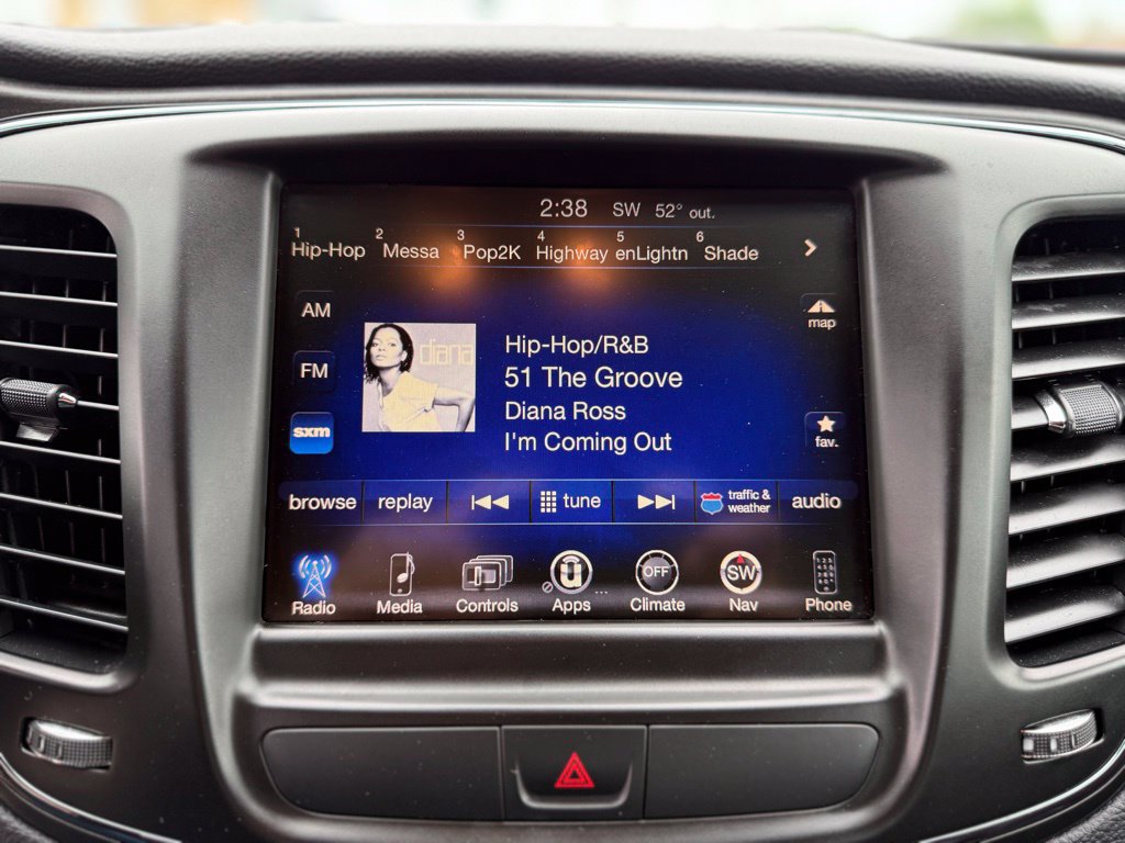 Used 2016 Chrysler 200 S w/ Navigation & Sound Group I FWD image 34