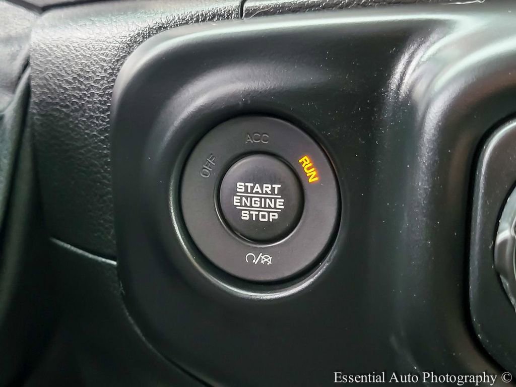 Used 2020 Jeep Wrangler Sport AWD/4WD image 17