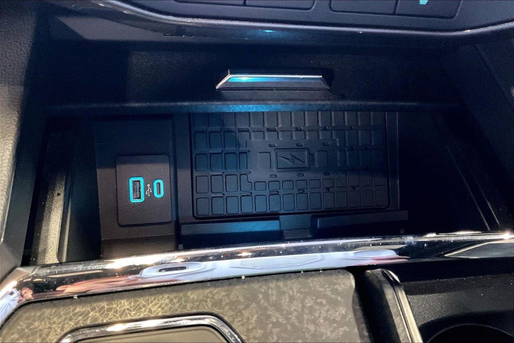 Used 2024 Ford Expedition Limited image 31