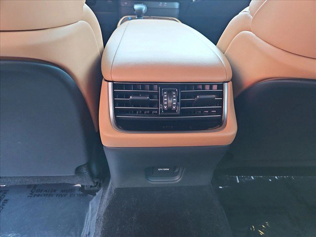 Used 2023 Lexus LS 500 w/ Accessory Package (Z1) RWD image 23