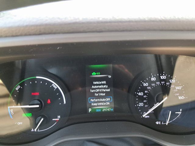 Certified 2022 Toyota Sienna XLE w/ XLE Plus Package FWD image 14