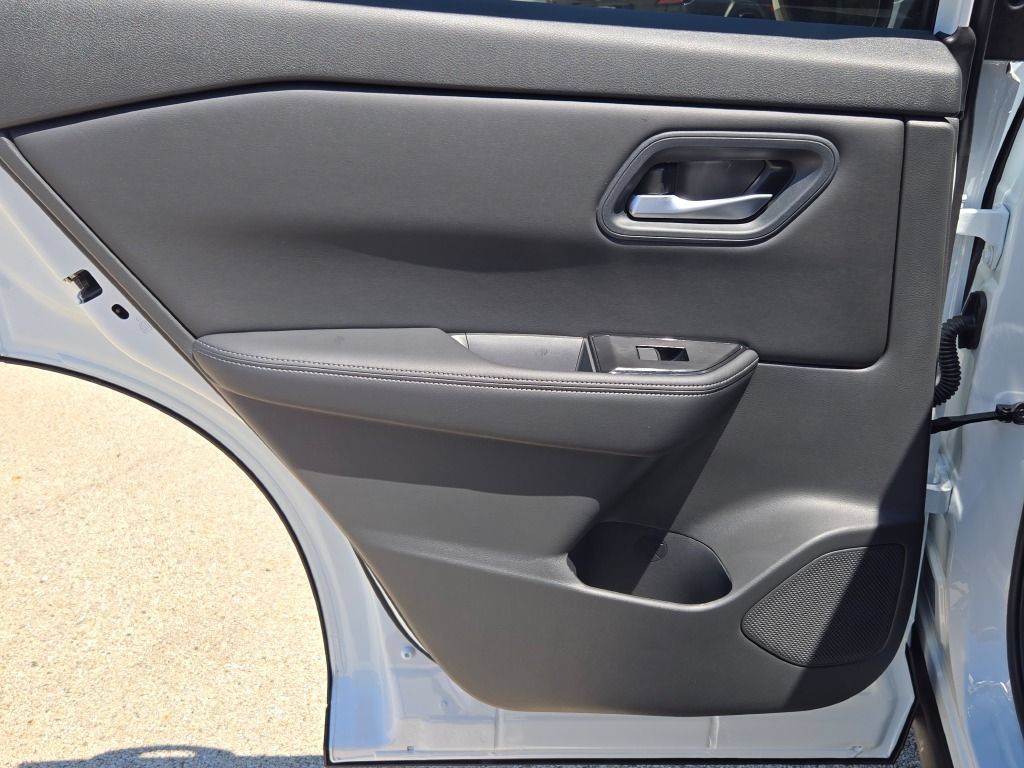 New 2026 Nissan Rogue SV AWD/4WD image 20