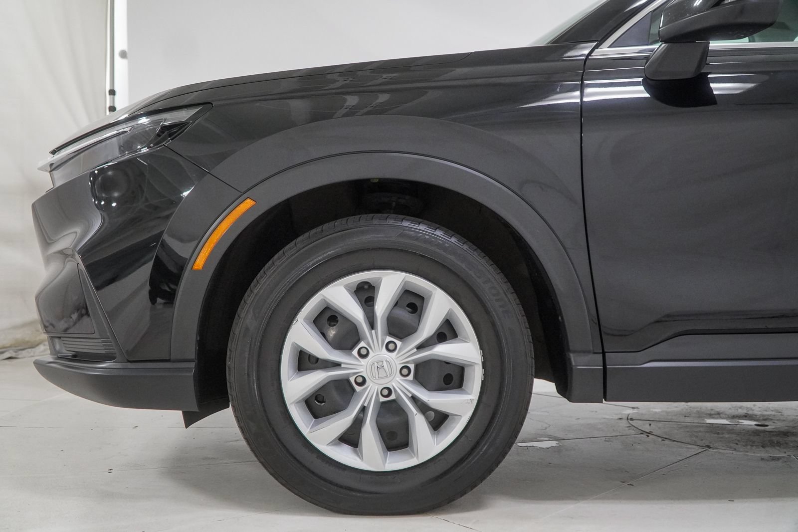 Used 2023 Honda CR-V LX image 16