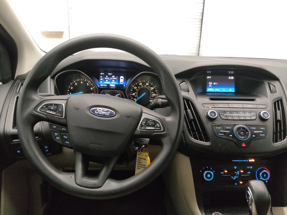 Used 2017 Ford Focus SE FWD image 22