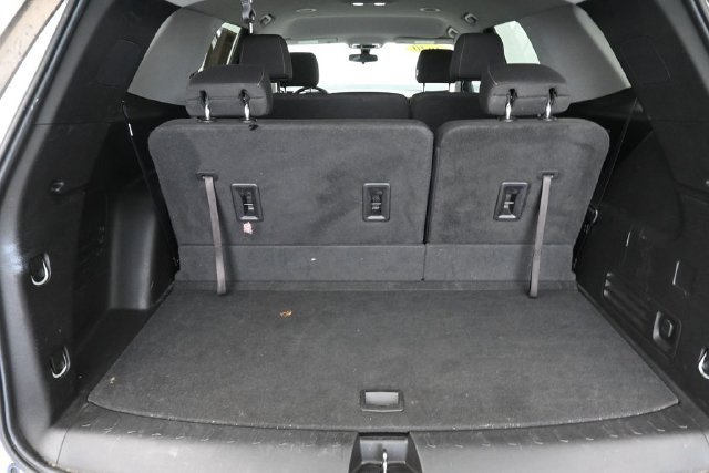 Used 2020 Chevrolet Traverse LS FWD image 28