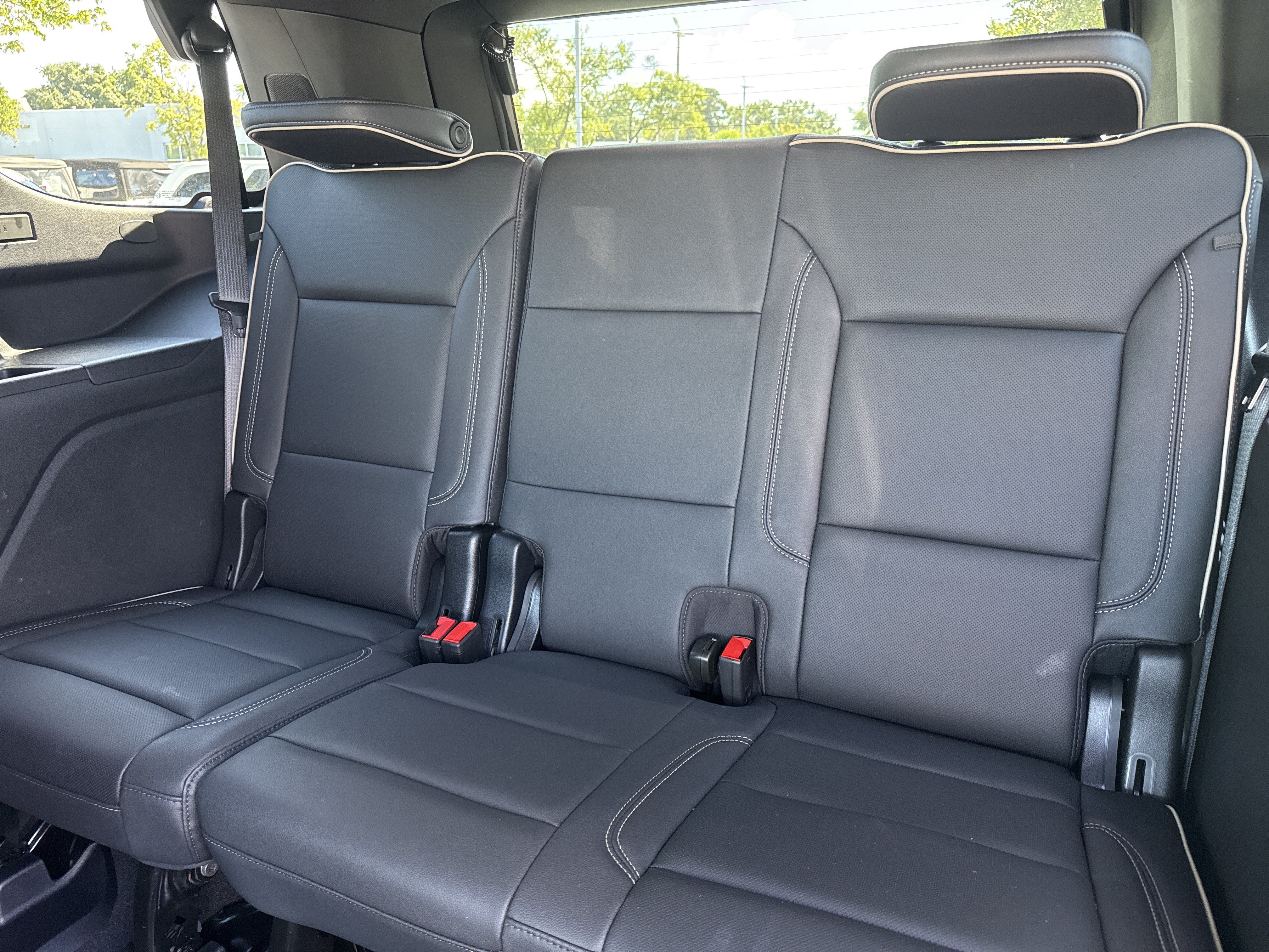 Used 2026 Chevrolet Tahoe Premier w/ Sun And Tow Package RWD image 32