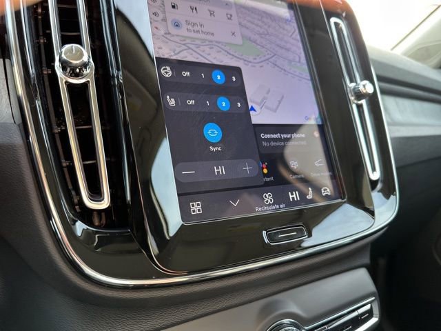 Certified 2025 Volvo XC40 B5 Core image 27