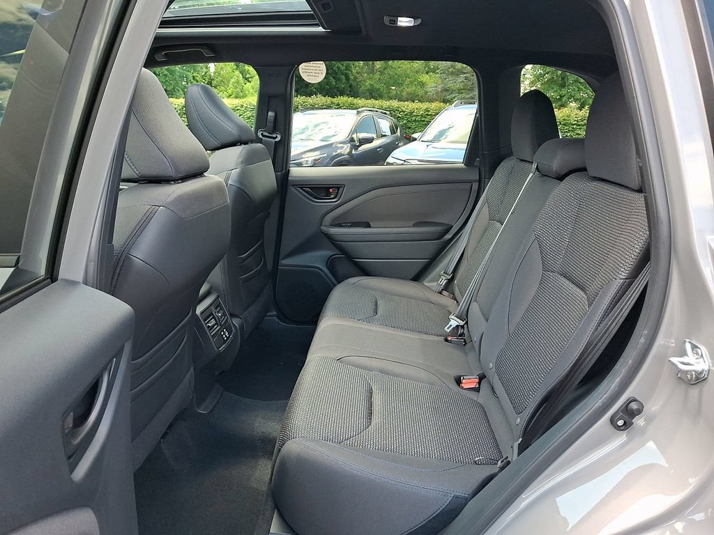Used 2025 Subaru Forester Premium AWD/4WD image 10