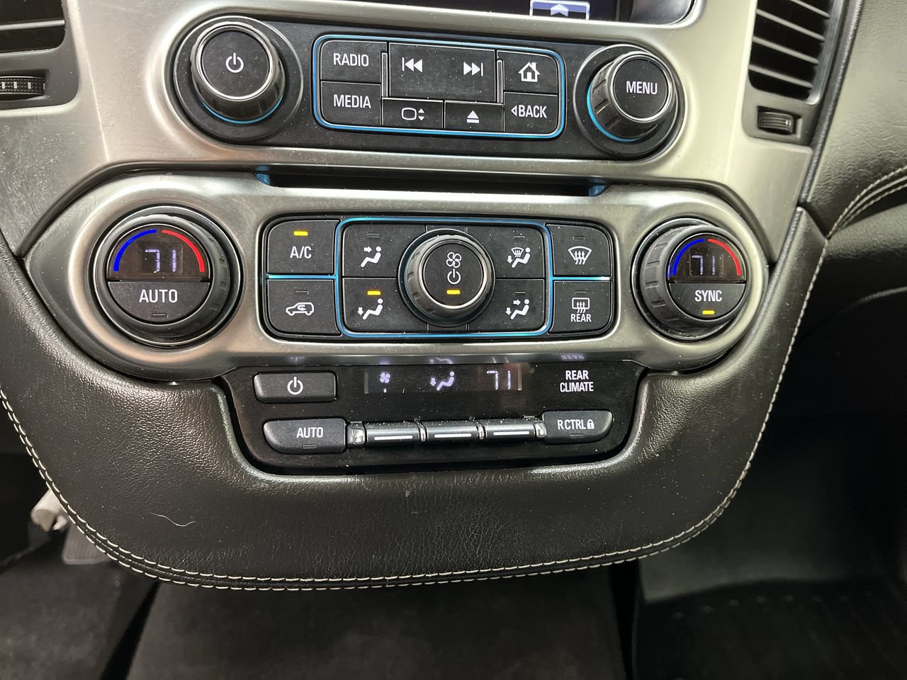 Used 2019 Chevrolet Tahoe LS AWD/4WD image 21