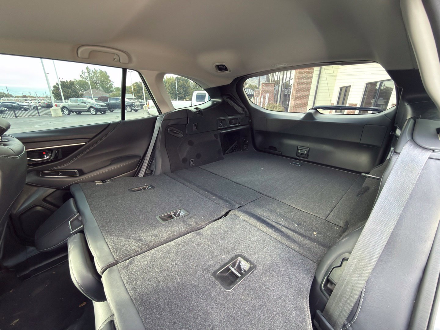 Used 2023 Subaru Outback Touring XT AWD/4WD image 24