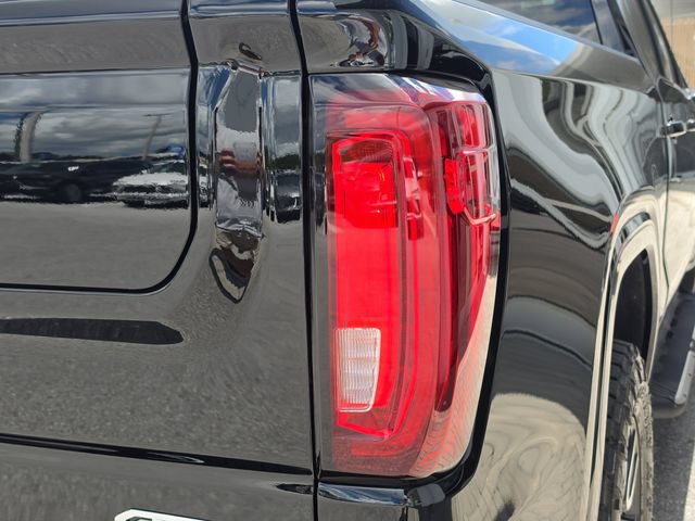 Certified 2025 GMC Sierra 1500 AT4 w/ AT4 Premium Package AWD/4WD image 8