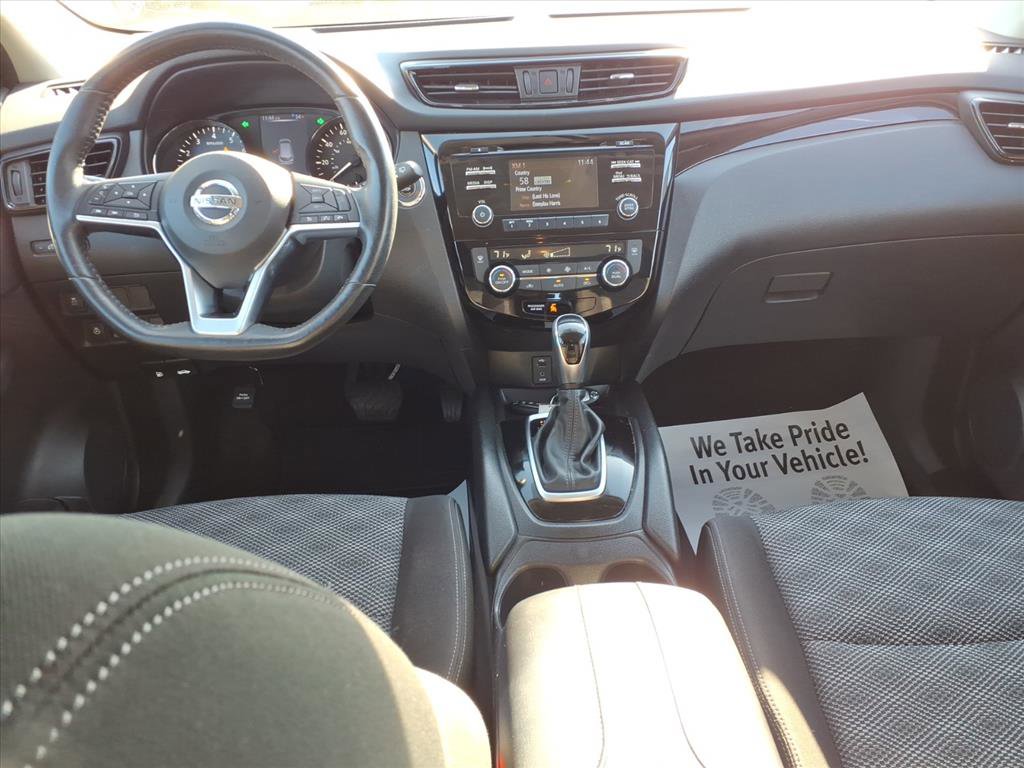 Used 2018 Nissan Rogue Sport SV w/ SV All-Weather Package image 15