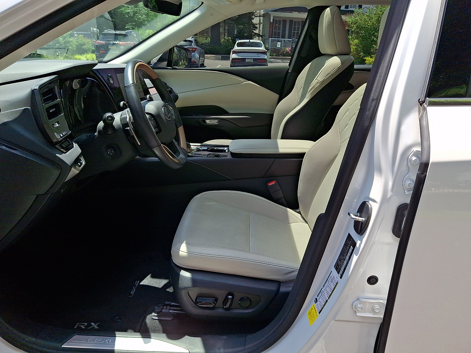 Certified 2024 Lexus RX 350 Premium w/ Accessory Package (Z1) AWD/4WD image 14