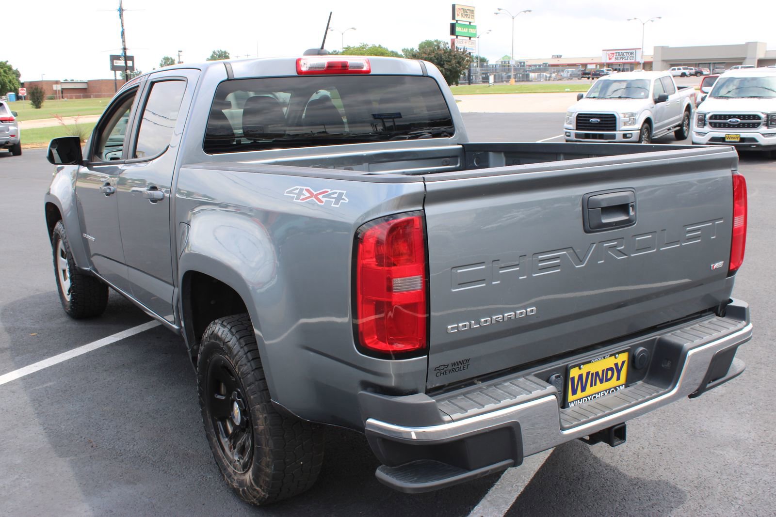 Used 2022 Chevrolet Colorado W/T AWD/4WD image 6