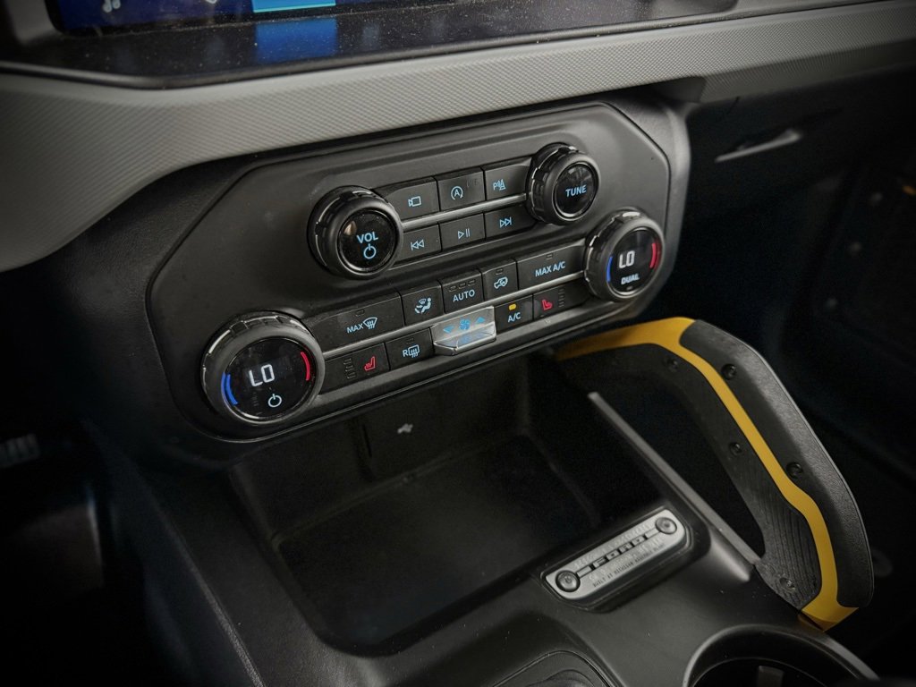 Used 2021 Ford Bronco Badlands image 25