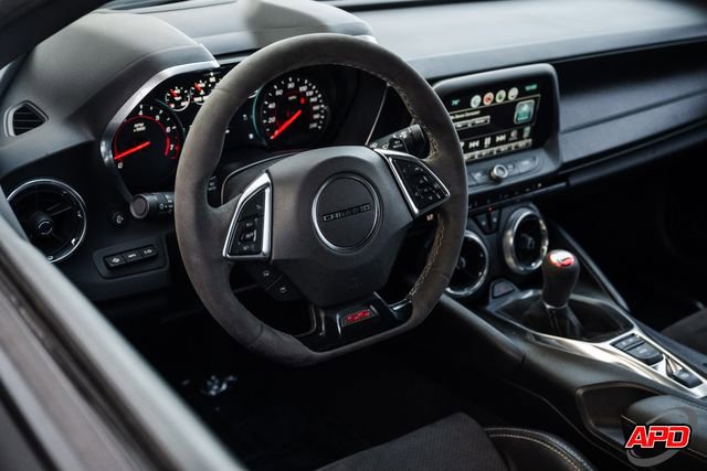 Used 2018 Chevrolet Camaro SS image 6