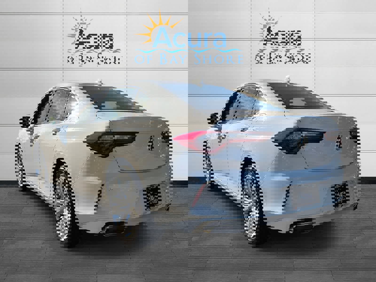 Certified 2022 Acura TLX w/ Technology Package image 4