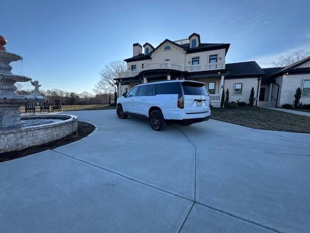 Used 2026 Cadillac Escalade ESV Platinum Sport w/ LPO, Floor Liner Package image 5