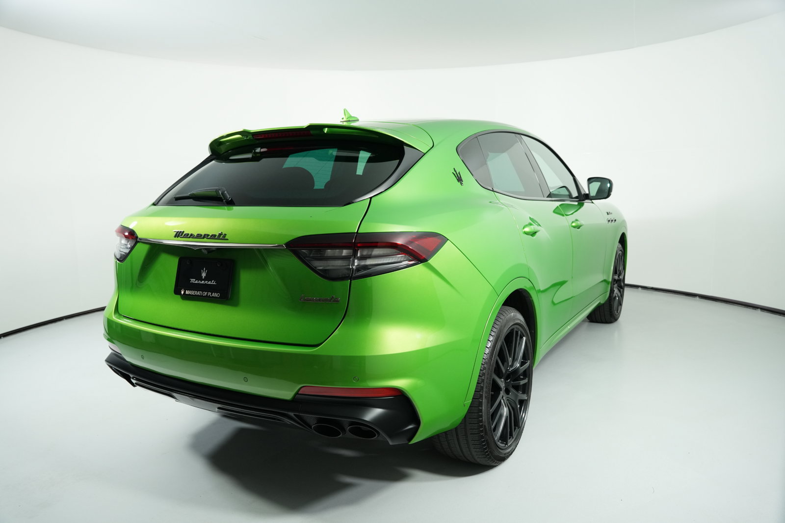 Used 2023 Maserati Levante Modena AWD/4WD image 12