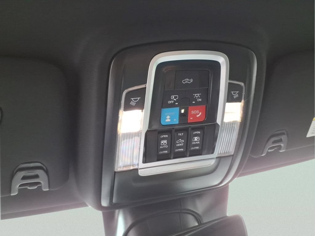 New 2026 RAM 2500 Laramie w/ Night Edition AWD/4WD image 24