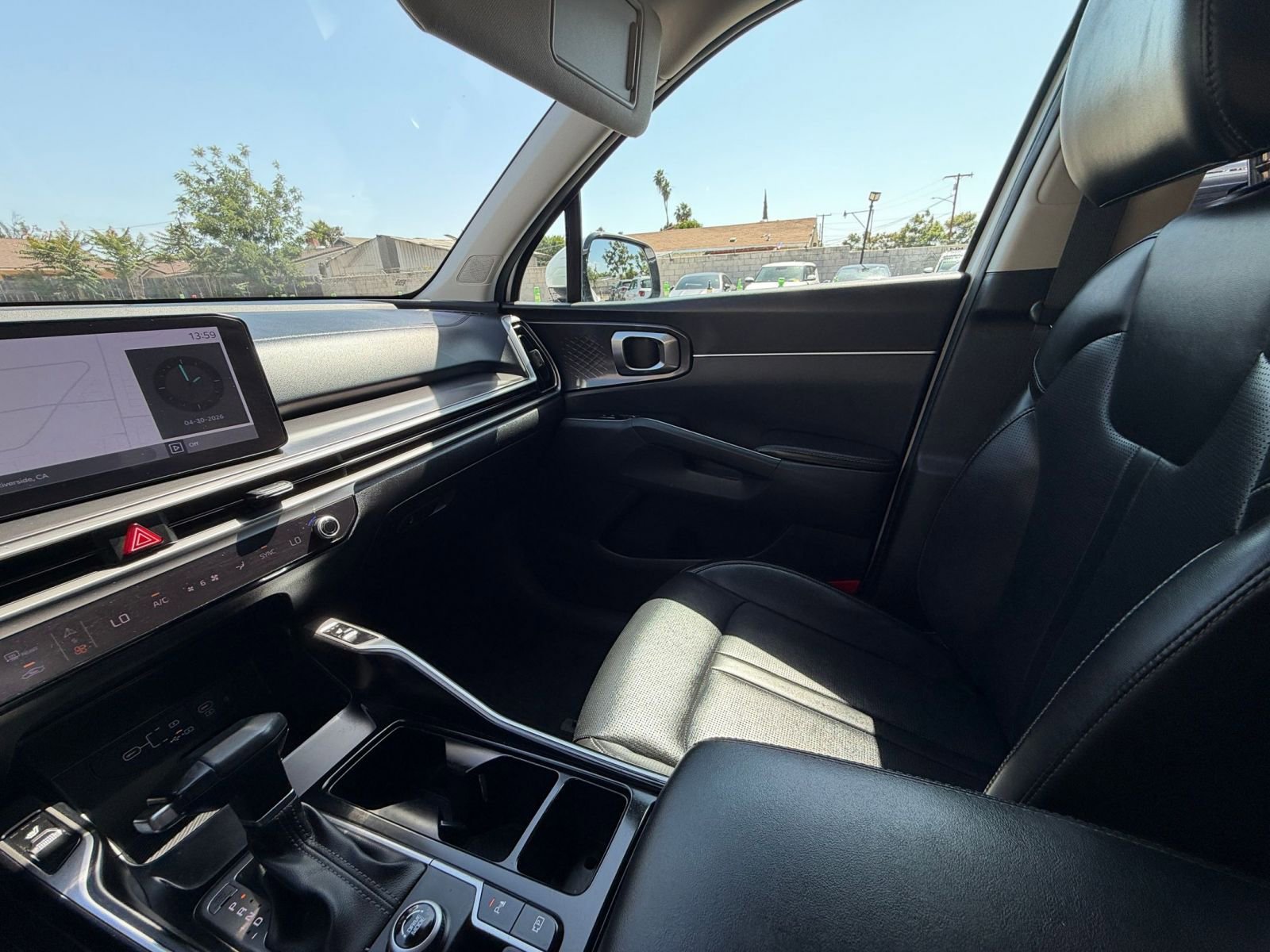 Used 2024 Kia Sorento S FWD image 35