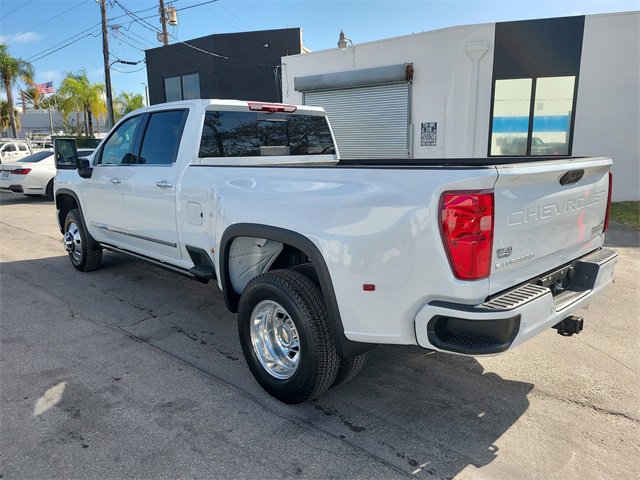 New 2026 Chevrolet Silverado 3500 High Country w/ Technology Package image 3