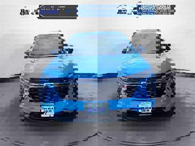 Used 2024 Chevrolet Trax RS w/ Sunroof Package image 8