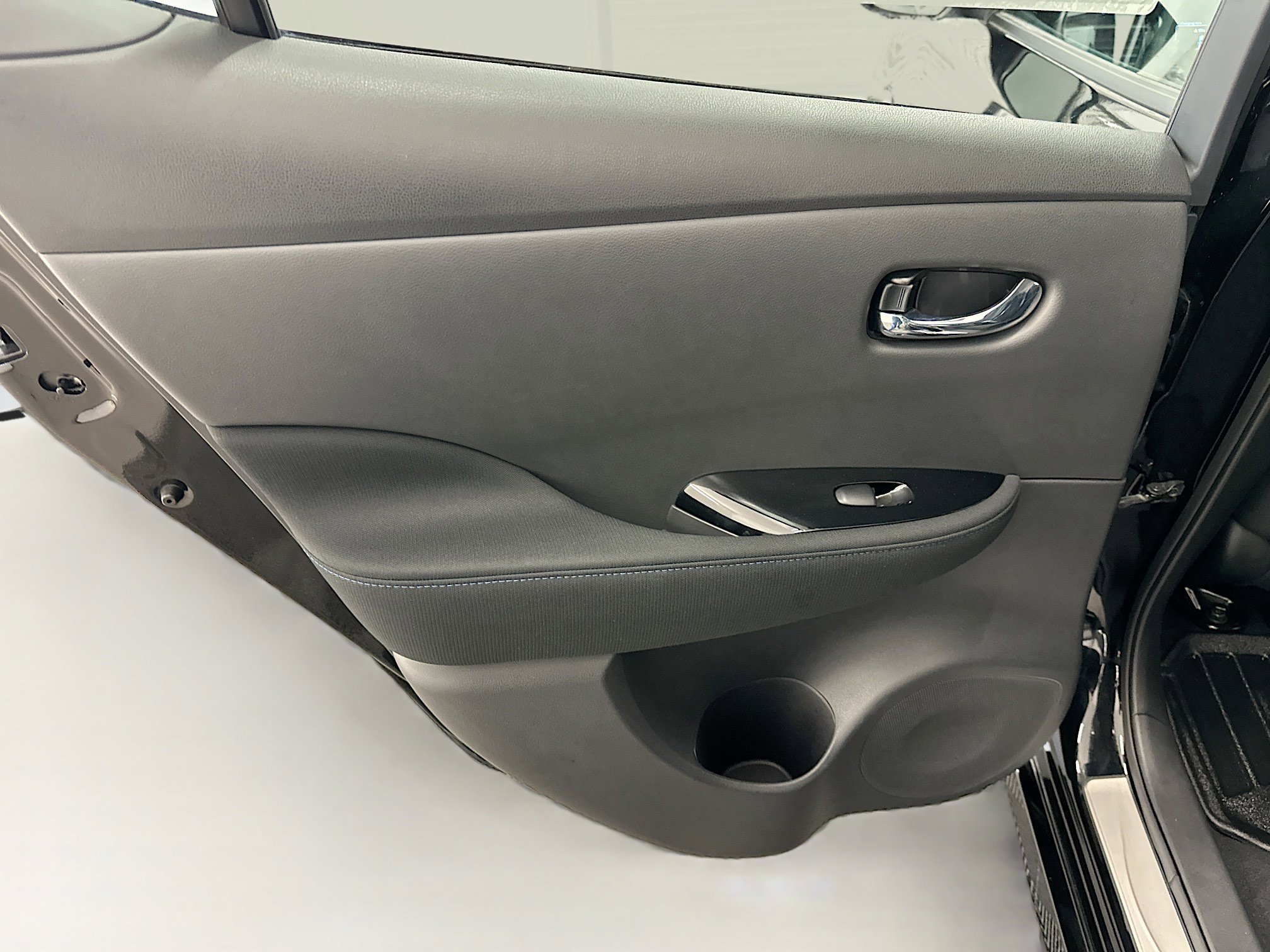 Used 2024 Nissan Leaf SV Plus FWD image 27
