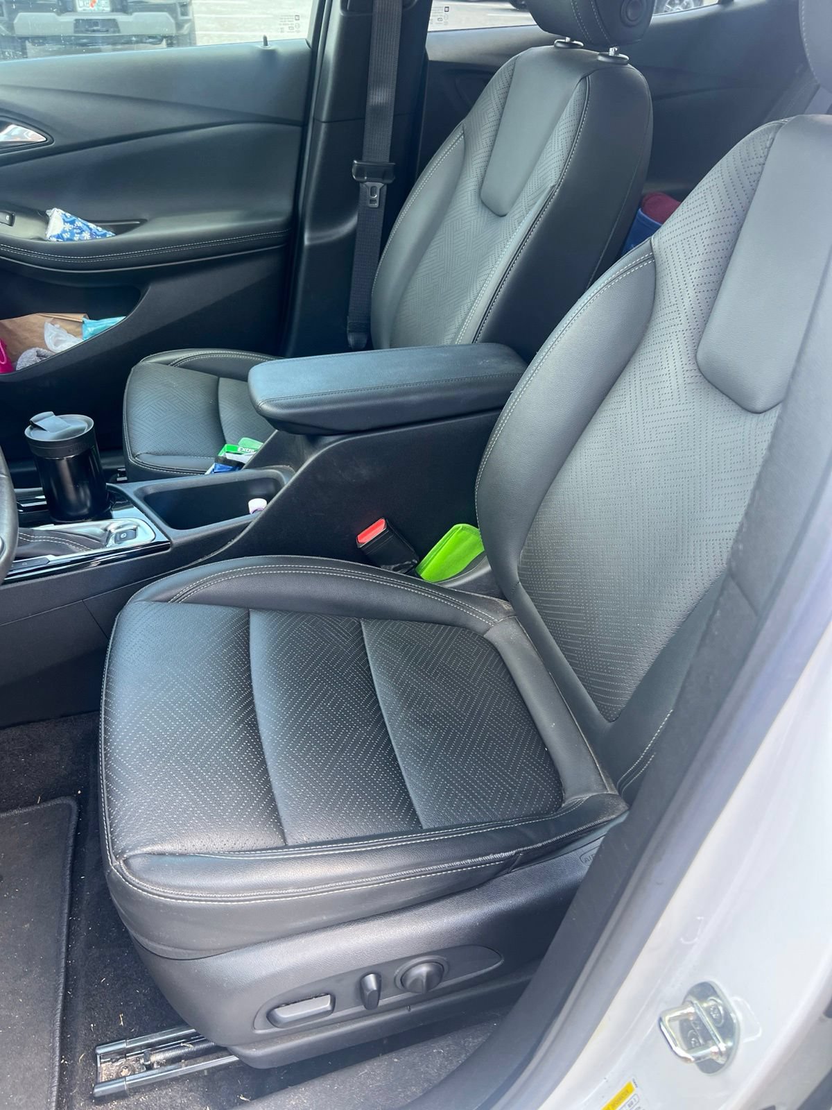 Used 2022 Buick Encore GX Essence FWD image 9