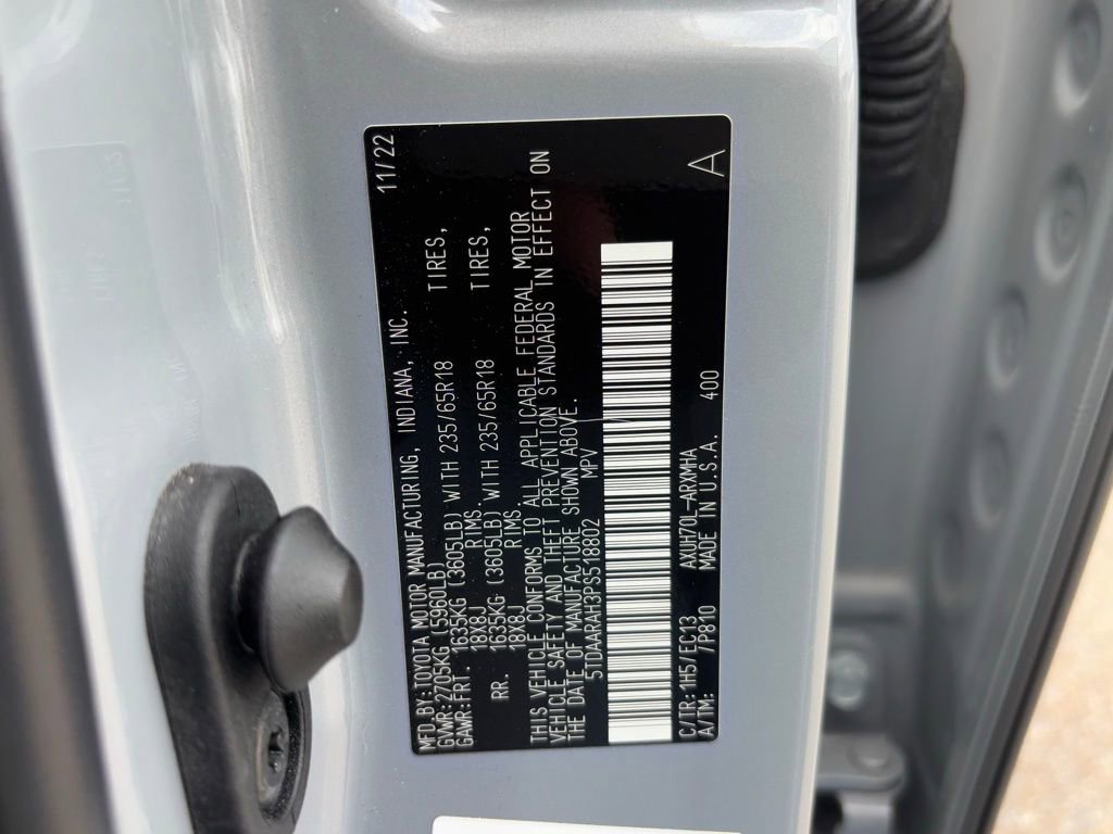 Used 2023 Toyota Highlander Bronze Edition image 18