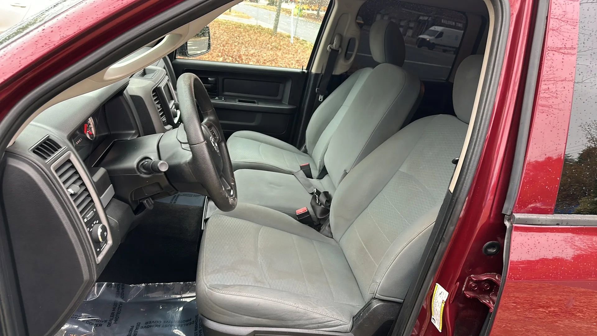 Used 2017 RAM 1500 Express image 16