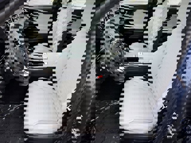 Used 2024 Mercedes-Benz C 300 Sedan image 16