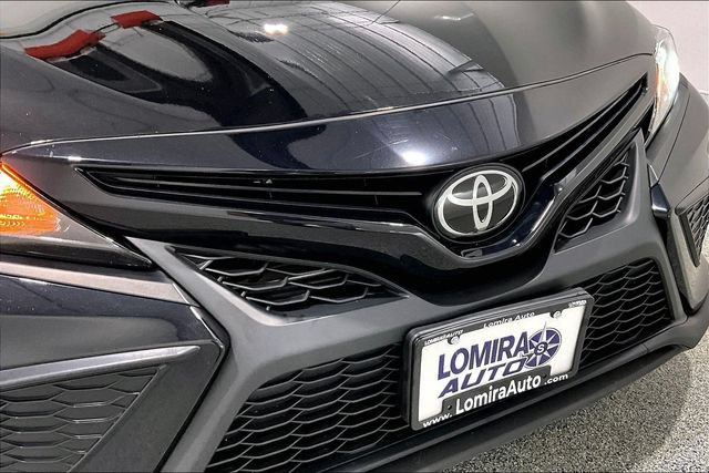 Used 2022 Toyota Camry SE FWD image 38