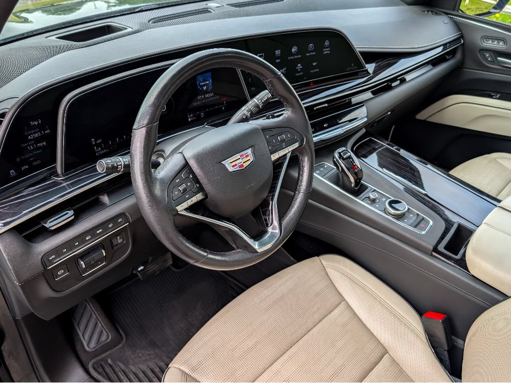 Used 2021 Cadillac Escalade Sport w/ Driver Assist Tech Package AWD/4WD image 22