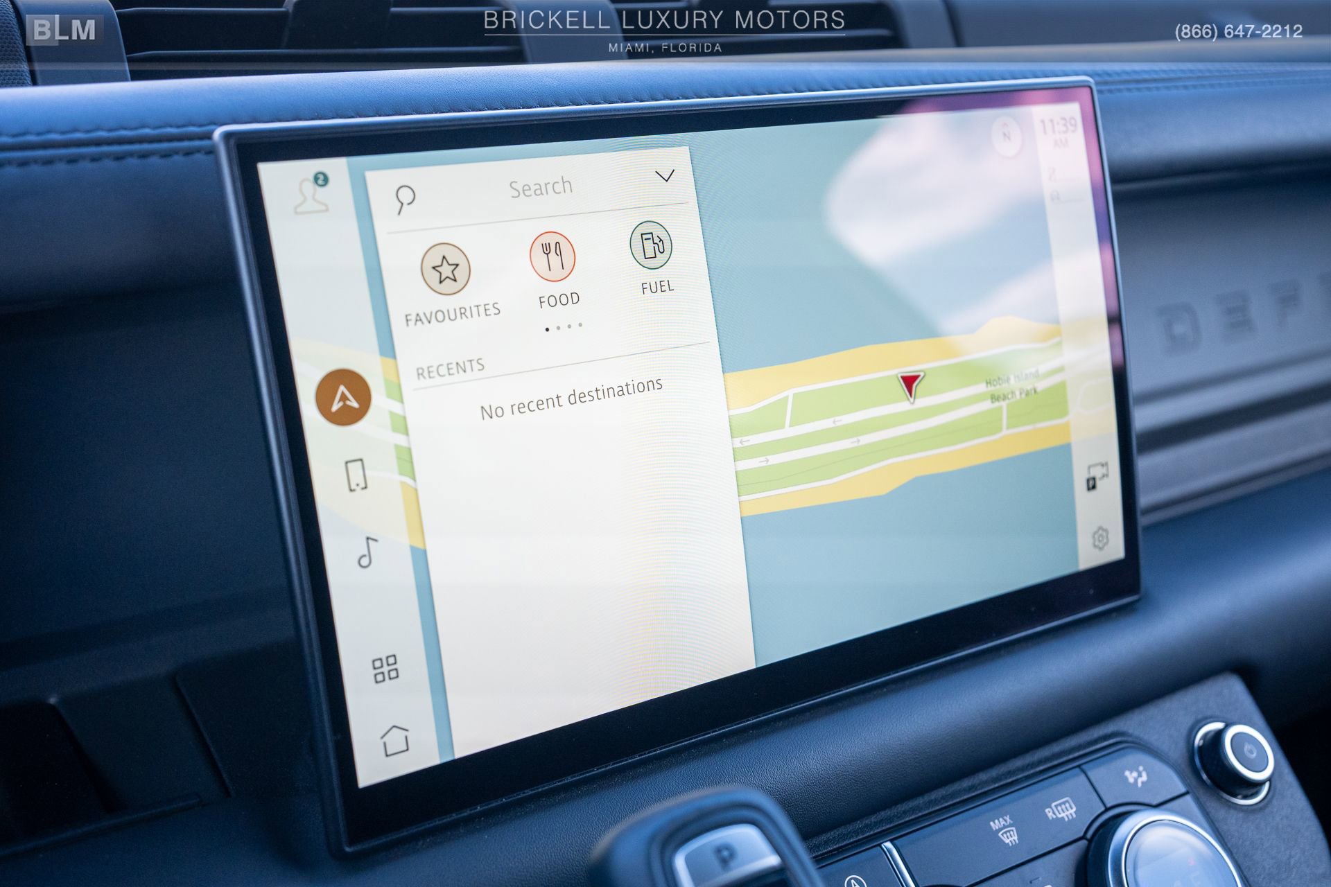 Used 2022 Land Rover Defender 90 X-Dynamic HSE image 31